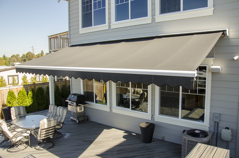 Retractable Awning Rainier Deck